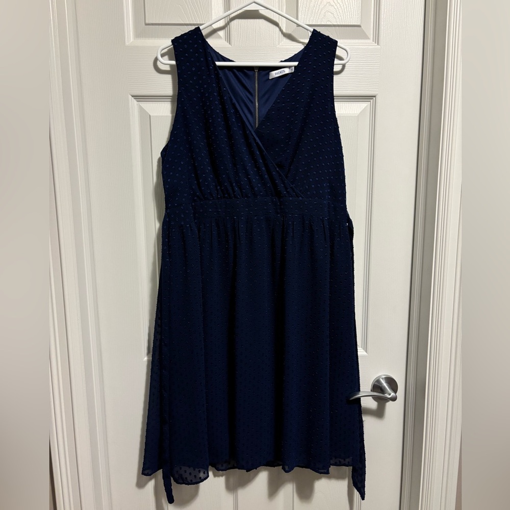 🎉Host Pick🎉 Ricki’s - Cocktail Dress w/ attached tie